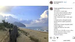 Ferzan Ã–zpetek, su Instagram la foto del Circeo: "Questo Paese è nostro"