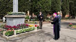 Il vescovo Crociata in preghiera al cimitero per le vittime di coronavirus