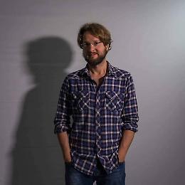 Venti cantautori pontini in un video cantano insieme "Viva L'Italia"