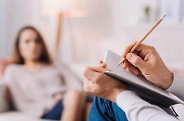 Colloqui gratuiti con gli psicologi contro ansia e panico, nasce #TiAscolto