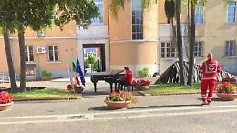 Concerto in solitaria nei giardini del Comune: l'iniziativa benefica di Taskayali