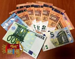 Acquisti con soldi falsi, nei guai un 26enne