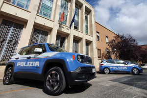 Latina, scippo a un’anziana: avviso orale del Questore a un minorenne