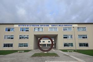 Provvedimenti disciplinari revocati al Rosselli, Dirigentiscuola: "Gravi e inopportune le azioni della nuova preside"