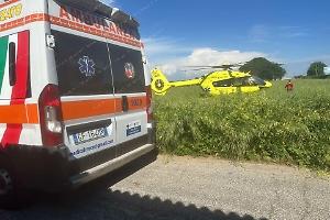 Incidente tra furgone e moto, centauro elitrasportato al San Camillo di Roma