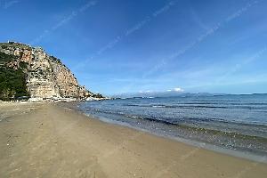 Terracina, in vigore la nuova ordinanza di sicurezza balneare: stagione estiva al via con regole unificate su tutto il litorale pontino