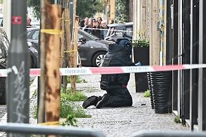 Attentatore filmato mentre lascia la bomba