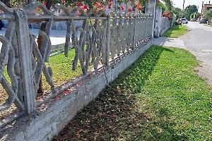 Bomba carta all'alba, un attentato esplosivo