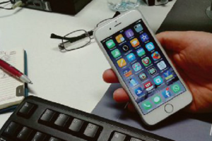 Foto choc, parla l’ex insegnante di religione sotto processo