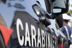 Droga e contanti in casa, arrestato un 33enne