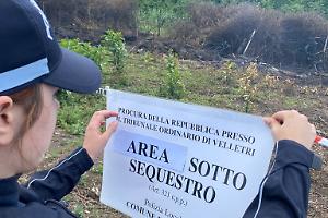 Trasforma un garage in abitazione, sequestro a Lanuvio