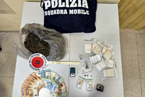 Droga e soldi in casa: 5 anni a Luca De Bellis