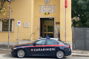 Armato di forbici ruba in farmacia, arrestato dopo la rapina