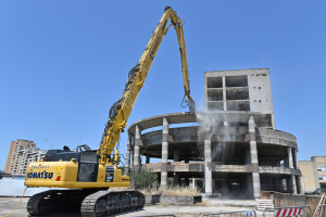 Demolizione ex Icos, l'assessore regionale Ciacciarelli: "Giornata storica per Latina"