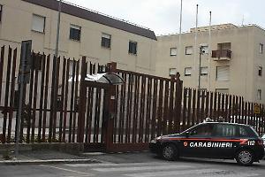 Controllo domiciliare finisce con un arresto ad Aprilia: 54enne minaccia e aggredisce i Carabinieri