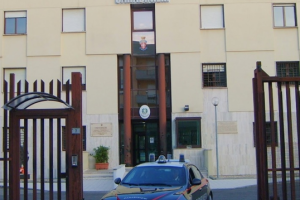 Viola il divieto di avvicinamento alla ex, arrestato un uomo di 56 anni