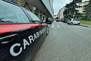 Cinque adolescenti taglieggiati da due sconosciuti in centro