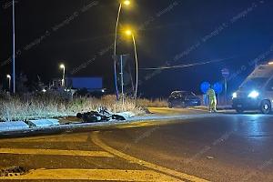 Schianto in moto sulla Pontina, paura per un ventenne