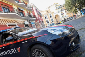 Gaeta, tenta furto in banca forzando l’ATM: arrestato 43enne dai Carabinieri