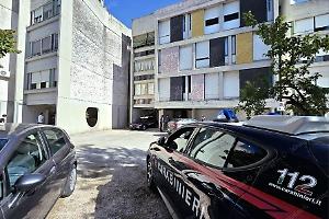 Fuga con l’auto dei pusher, folle inseguimento alle Arlecchino