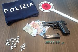 Droga e pistola scacciacani senza tappo rosso: denunciato un uomo ad Aprilia