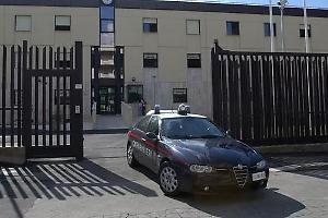 Aprilia, 21enne denunciato per detenzione di droga: trovati hashish, bilancini e pistola scacciacani
