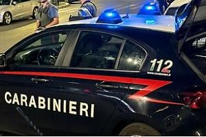 Minaccia il titolare di un locale con una mazza da golf, nei guai un 39enne