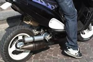 Dossi contro le corse notturne nel parcheggio della stazione