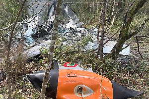 Una testimone ha visto precipitare l'aereo in verticale sul bosco