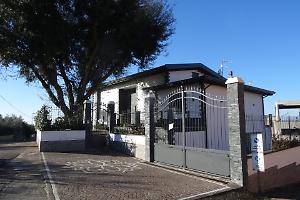 Villa al posto della falegnameria, il Tar bacchetta duramente il Comune sugli atti negati
