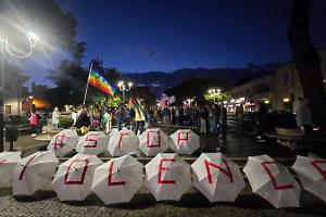 Cittadini in piazza Roma in difesa della Global Sumud Flotilla