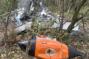 Iniziata la rimozione dell'aereo precipitato a Sabaudia