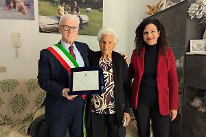 Il Comune di Fondi festeggia i 100 anni di nonna Carmela Di Trocchio