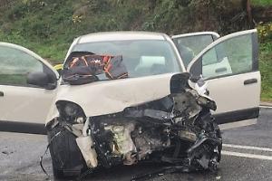 Incidente tra 3 mezzi, traffico in tilt per ore