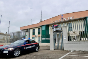 «Rinuncia all’immobile o lo brucio»: arrestato 56enne di Latina