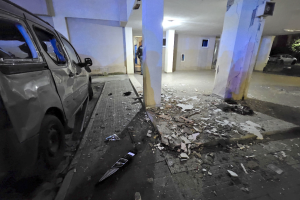 Bomba in viale Kennedy, le testimonianze Un boato e poi ha tremato tutto