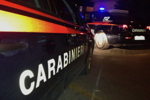 Auto investe un cinghiale sulla Via Appia: intervento di Carabinieri, 118 e ASL