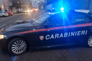 Latina, cocaina in auto su viale Le Corbusier: arrestato 27enne