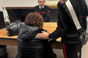 Formia, arrestati due truffatori sorpresi a ingannare un’anziana