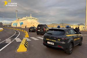 Sbarca a Olbia con 23 chili di cocaina: arrestato un 30enne della provincia di Latina