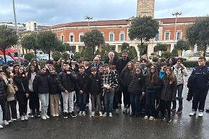 I giovani dell’Agorà al cinema per il Giorno del Ricordo: memoria e consapevolezza alla biblioteca Manuzio