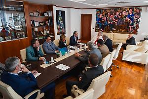 Rafforzare i collegamenti con le isole pontine: incontro in Regione