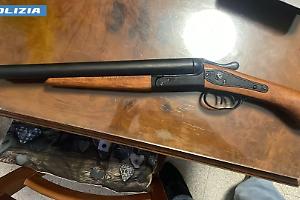 Arrestato con armi e munizioni, il giudice non gli crede e lo lascia in carcere