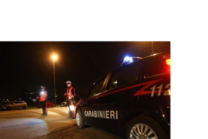 Fermati in via Caligola con cocaina e crack, denunciate due persone