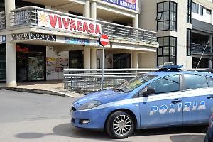 Aggredito uno scout di 15 anni a Latina: mobilitazione contro la violenza davanti al Le Corbusier