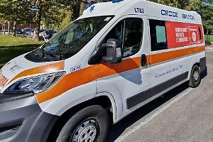 Colto da un malore in strada, soccorso da una poliziotta libera dal servizio