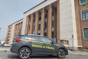 Droga nel marsupio. Condannato a cinque anni