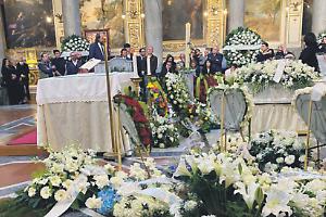 Morto in piscina, ll’ultimo saluto al piccolo Gabriele: Roma si ferma nel dolore