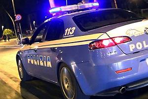 Tensione in un bar durante i controlli della Polizia, arrestato un uomo