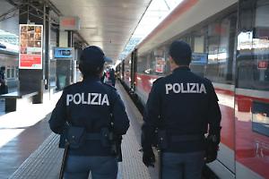 Coltellate alla stazione di Formia, scatta il Daspo urbano per 12 mesi